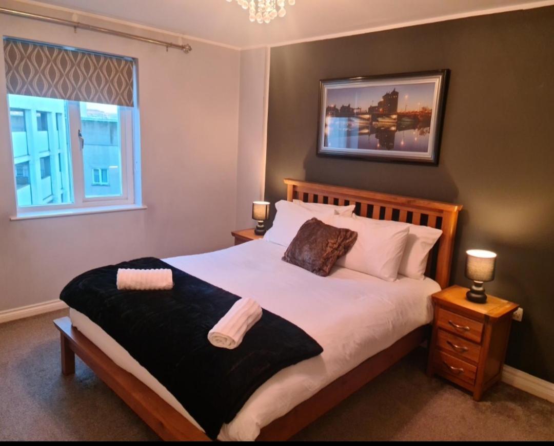 City Centre Top Floor Apartment In Belfast City Centre Eksteriør billede
