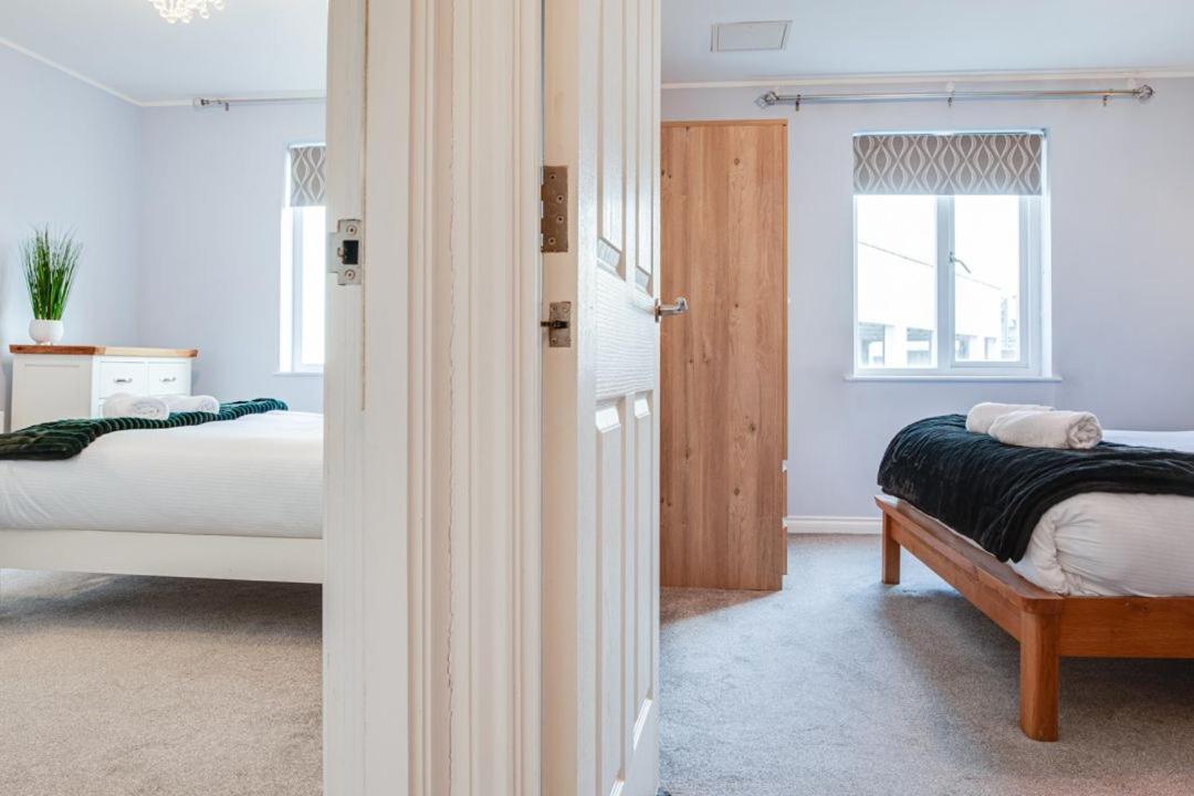 City Centre Top Floor Apartment In Belfast City Centre Eksteriør billede